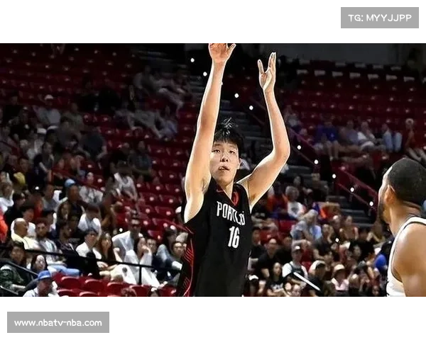 杨瀚森夏季联赛精彩表现 24分钟内三次盖帽限制勇士新秀中锋发挥