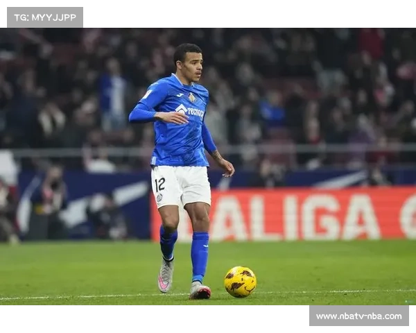 射手榜:格林伍德10球领跑,帕尼切利9球紧随其后 射手榜:格林伍德10球领跑,帕尼切利9球紧随其后